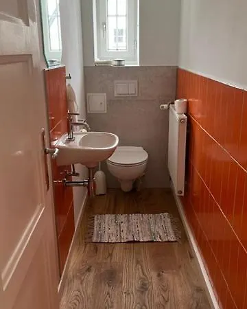 Dachwohnung Im Villenviertel